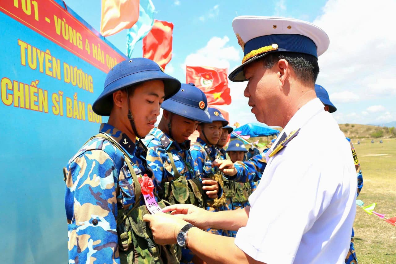Kiểm tra “3 tiếng nổ” - thước đo chất lượng huấn luyện chiến sĩ mới tại Lữ đoàn 101