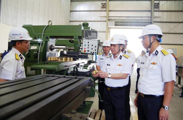 Công tác bảo đảm hậu cần - kỹ thuật cho nhiệm vụ bảo vệ chủ quyền biển đảo và những vấn đề đặt ra trong đào tạo cán bộ hậu cần - kỹ thuật ở Học viện Hậu cần hiện nay