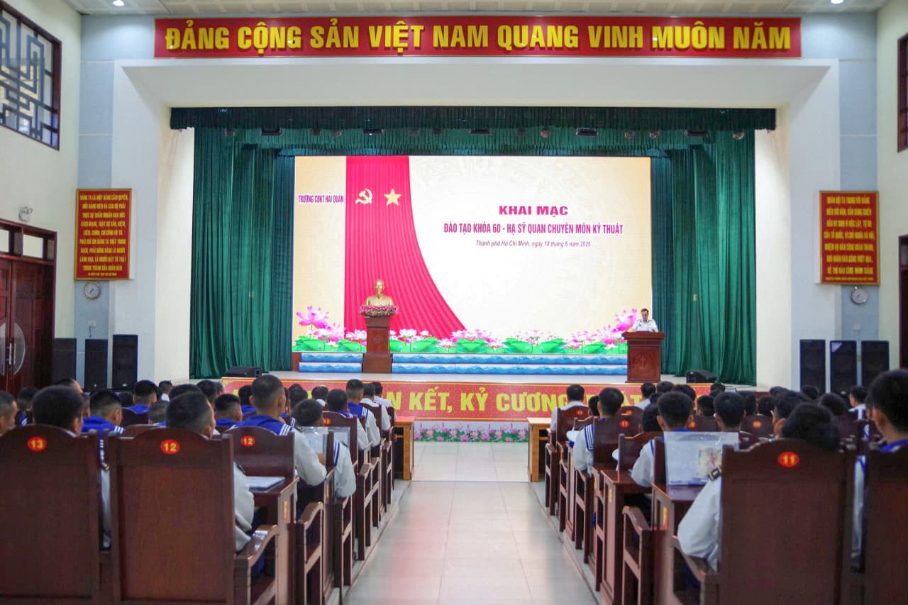 Trường Cao đẳng Kỹ thuật Hải quân khai mạc đào tạo hạ sĩ quan chuyên môn kỹ thuật