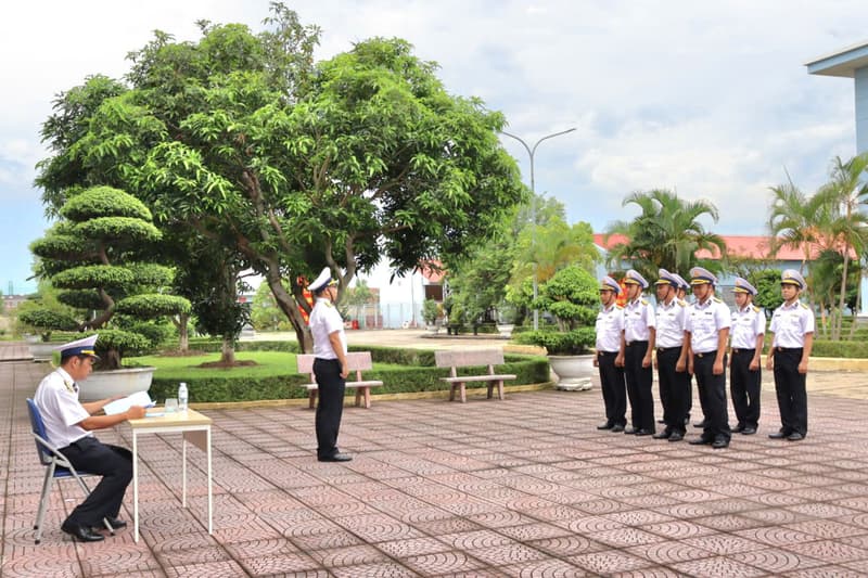 Bộ Tham mưu Hải quân kiểm tra đơn vị vững mạnh toàn diện đối với Trung tâm 47