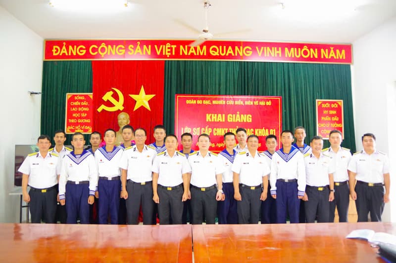 Đoàn Đo đạc, nghiên cứu biển, biên vẽ hải đồ khai giảng lớp sơ cấp thủy đạc