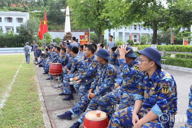 Đoàn cơ sở Lữ đoàn 126 tổ chức giao hữu bóng đá