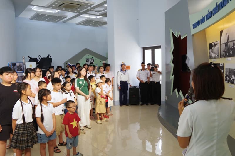 Đoàn Đo đạc, nghiên cứu biển, biên vẽ hải đồ hưởng ứng Tháng hành động vì trẻ em