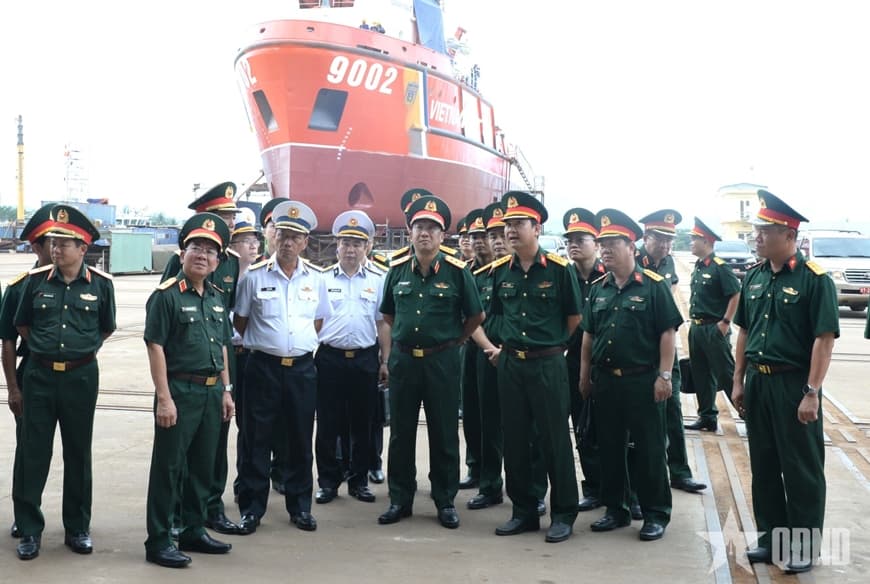 Thượng tướng Phạm Hoài Nam làm việc tại Tổng công ty Sông Thu