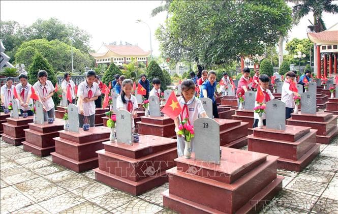 Tấm lòng của Chủ tịch Hồ Chí Minh đối với thương binh, liệt sĩ