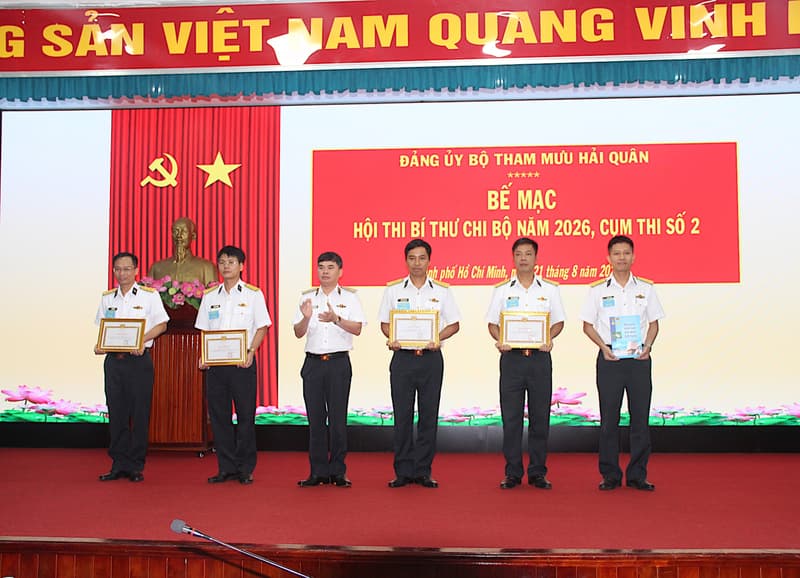 Đảng ủy Bộ Tham mưu Hải quân bế mạc Hội thi Bí thư chi bộ cụm thi số 2