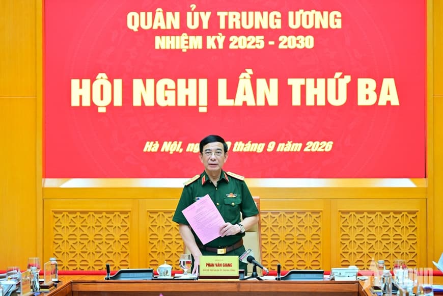 Quân ủy Trung ương tiếp tục xem xét thông qua một số nội dung quan trọng