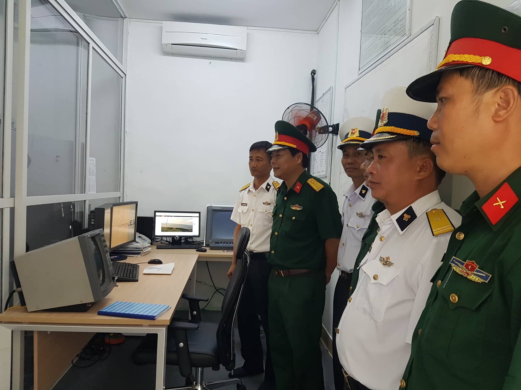 Đoàn công tác Cục Quân huấn thăm, kiểm tra Trạm ra đa 540