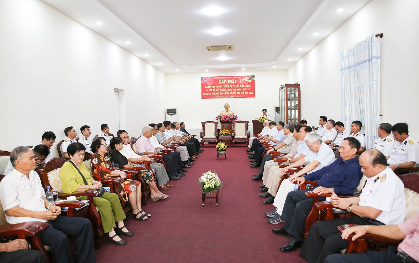 Gặp mặt nguyên thủ trưởng Bộ Tư lệnh và cán bộ cấp tướng đã nghỉ hưu, nghỉ công tác khu vực phía Nam nhân dịp Xuân Quý Mão 2023