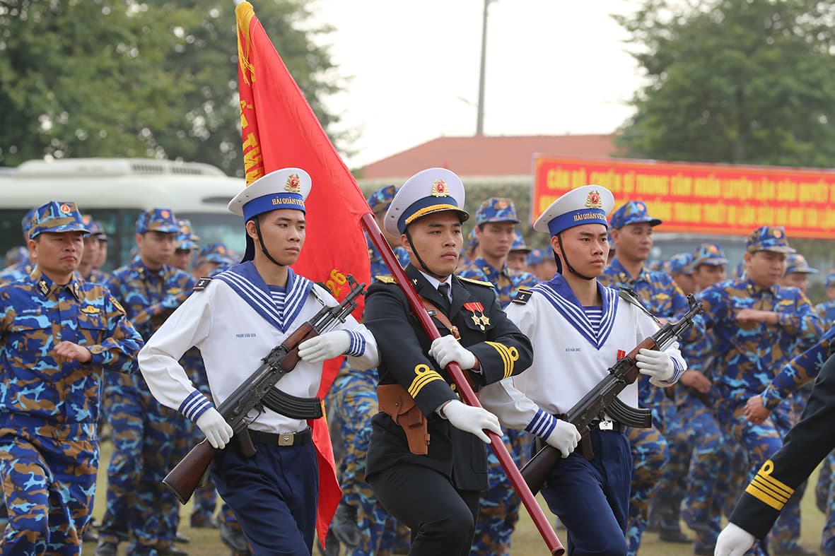 Sôi nổi ra quân huấn luyện năm 2023