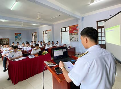 Trung đoàn 196: Hội thi cán bộ giảng dạy chính trị