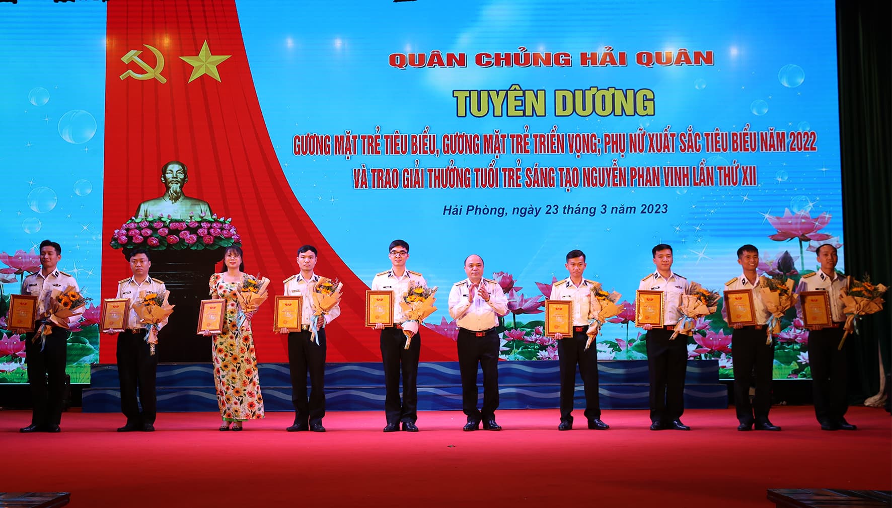 Quân chủng Hải quân tuyên dương Gương mặt trẻ tiêu biểu, Phụ nữ xuất sắc và trao giải Nguyễn Phan Vinh