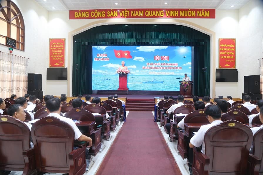 Vùng 4: Tập huấn, trao đổi kinh nghiệm an toàn hàng hải