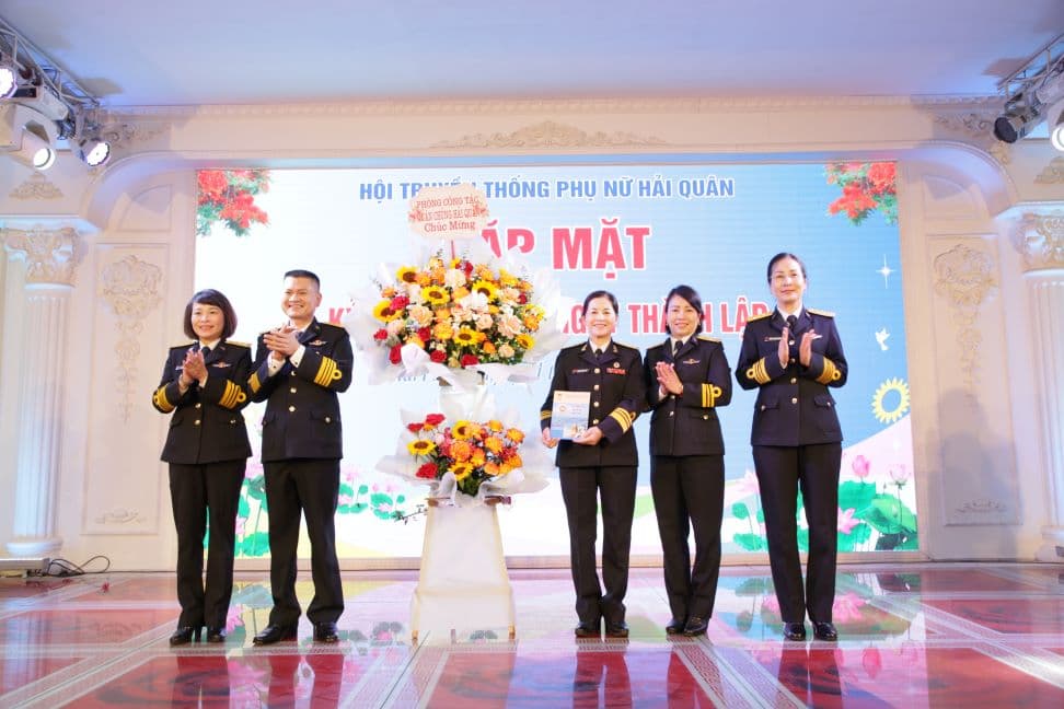 Hội truyền thống Phụ nữ Hải quân: Gặp mặt kỷ niệm 25 năm ngày thành lập