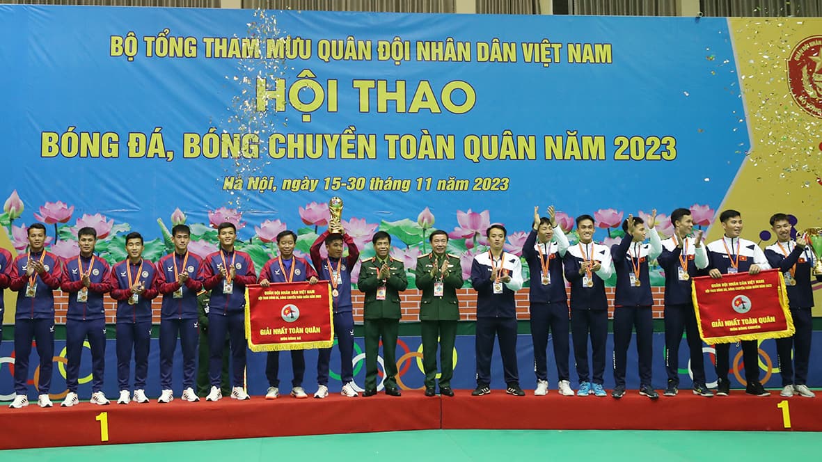 Bế mạc Hội thao bóng đá, bóng chuyền toàn quân năm 2023