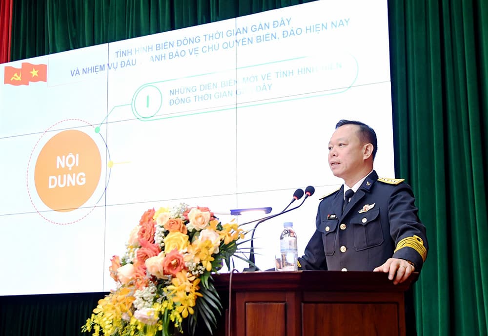 Vùng 1 Hải quân thông tin chuyên đề về biển đảo tại Hưng Yên