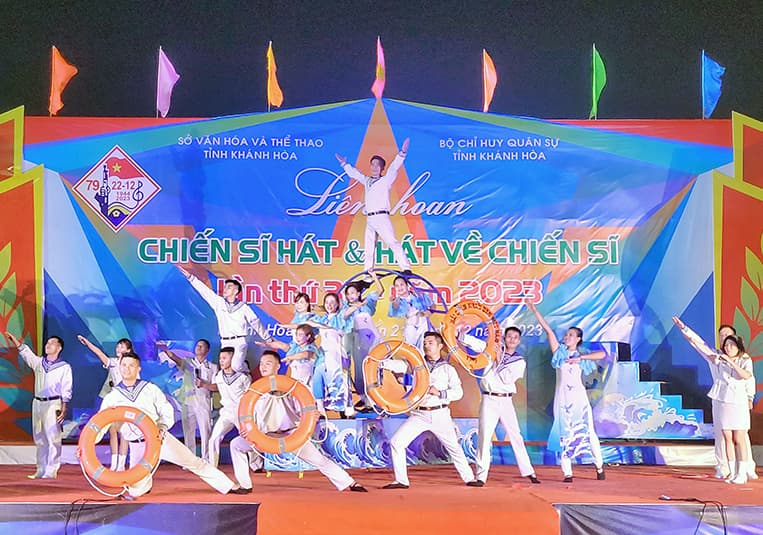 Vùng 4 tham gia Liên hoan Chiến sĩ hát và hát về chiến sĩ lần thứ 32 của tỉnh Khánh Hòa
