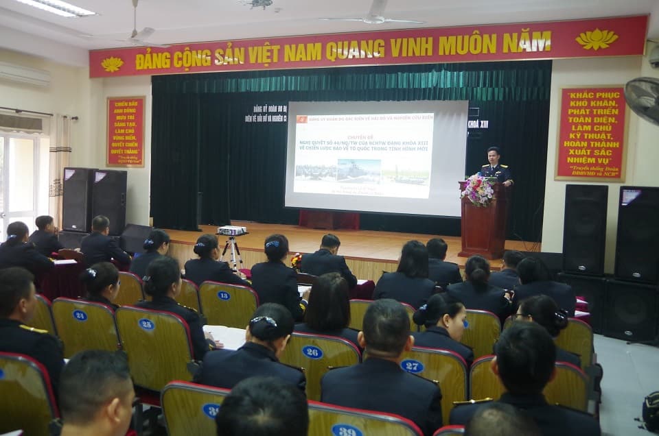 Đoàn Đo đạc biên vẽ hải đồ và nghiên cứu biển: Nghiên cứu, học tập Nghị quyết Hội nghị Trung ương 8 khóa XIII