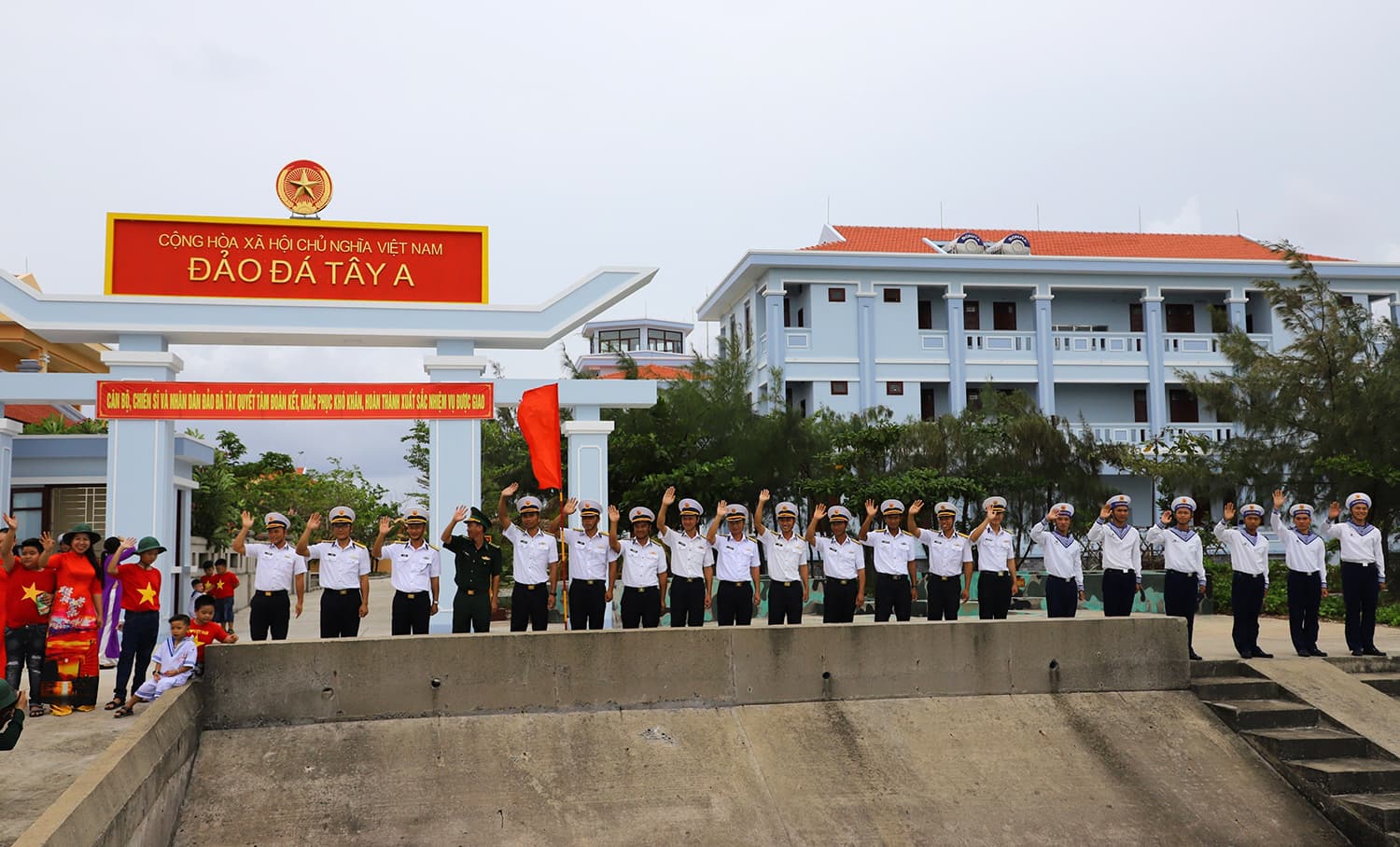 Làng Việt giữa ngàn khơi