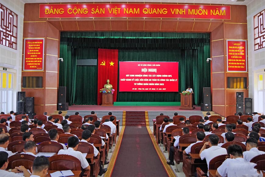 Vùng 2 tiếp tục thực hiện tốt công tác xây dựng chính quy và quản lý tư tưởng quân nhân