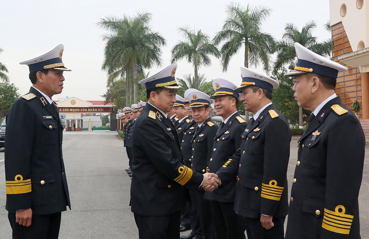 Tư lệnh Hải quân làm việc với Bộ Tư lệnh Vùng 1