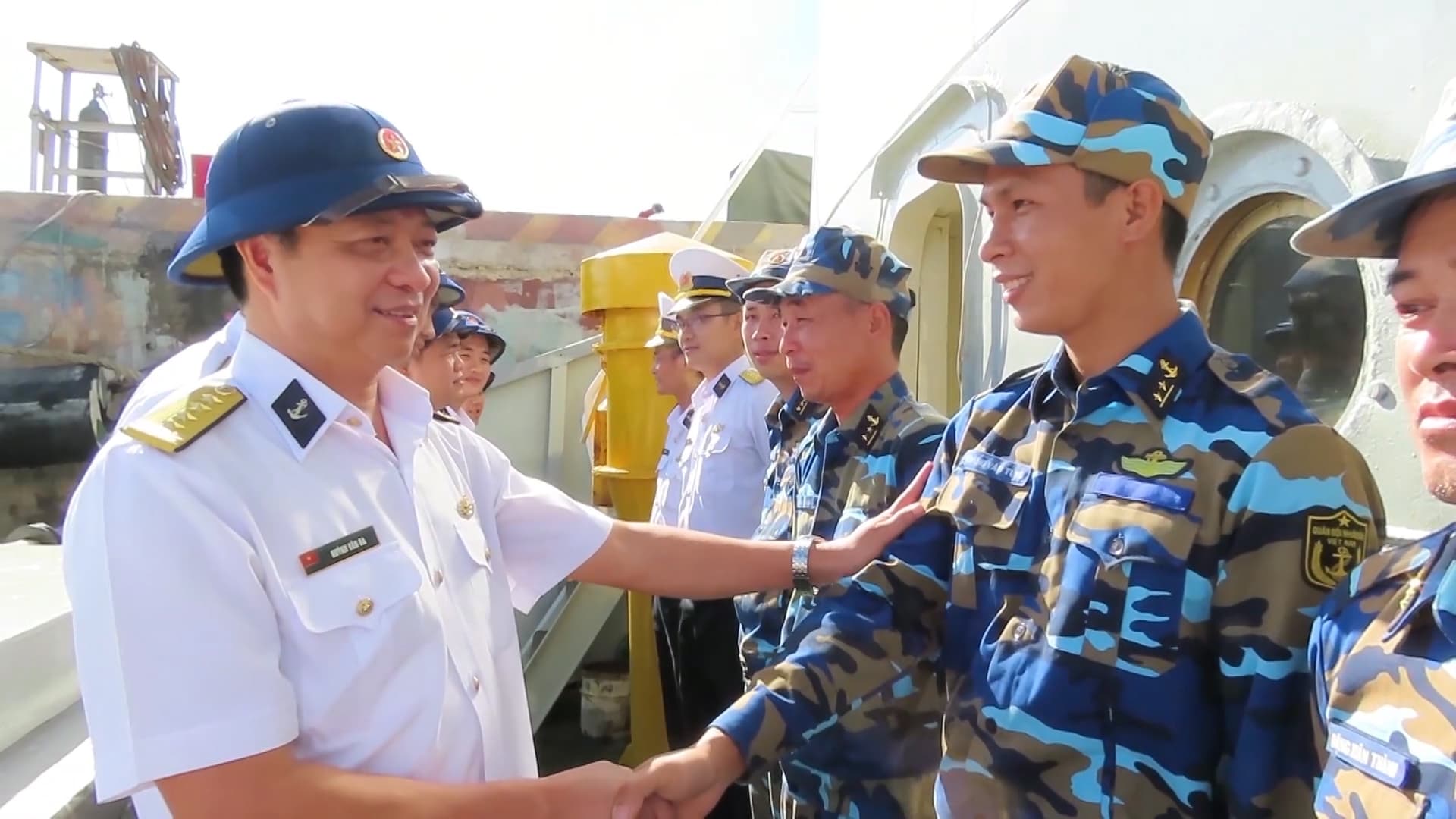 Phát huy truyền thống 45 năm, xây dựng Hải đoàn 129 vững mạnh về chính trị