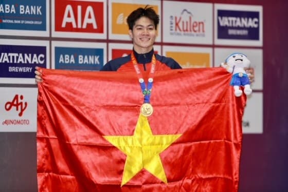 Trần Hưng Nguyên giành tấm HCV đầu tiên cho bơi Việt Nam