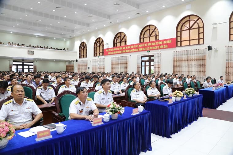 GS, TS. Hoàng Chí Bảo thông tin chuyên đề về thân thế, sự nghiệp Chủ tịch Hồ Chí Minh tại Vùng 4