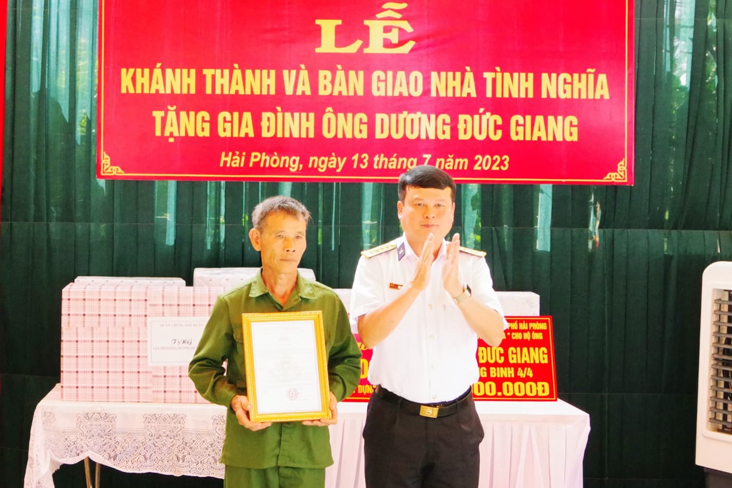 Cục Hậu cần: Bàn giao nhà tình nghĩa