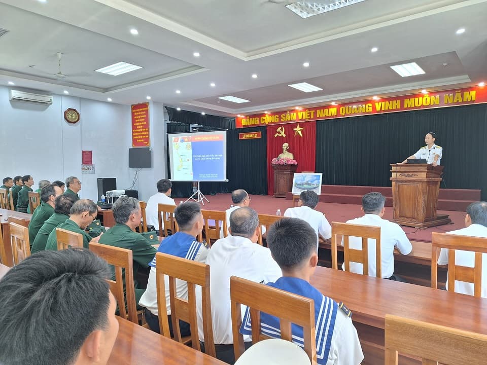 Lữ đoàn 161 thông tin về biển, đảo tại TP. Tam Kỳ, tỉnh Quảng Nam