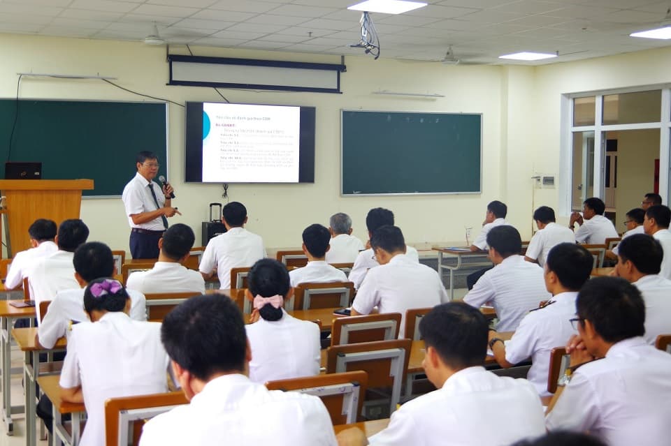 Học viện Hải quân bồi dưỡng phương pháp cho giảng viên năm 2023