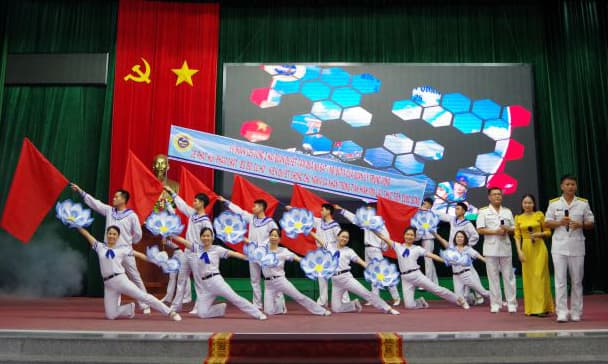 Vùng 2: Hội thi tuyên truyền về phát huy phẩm chất “Bộ đội Cụ Hồ - Người chiến sĩ Hải quân”