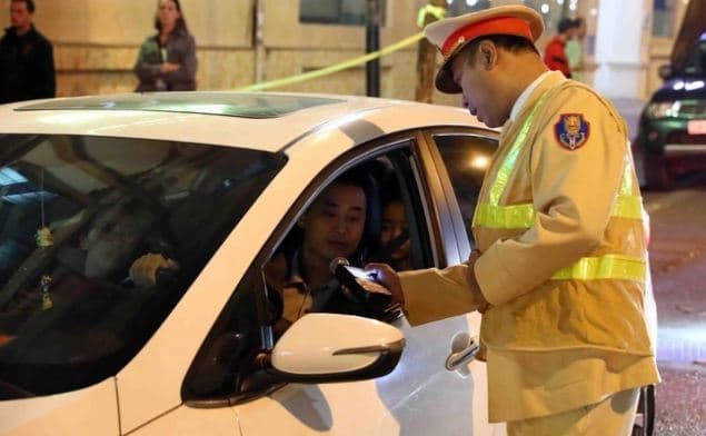 Những điều cần biết về quy định nồng độ cồn ô tô, xe máy mới nhất