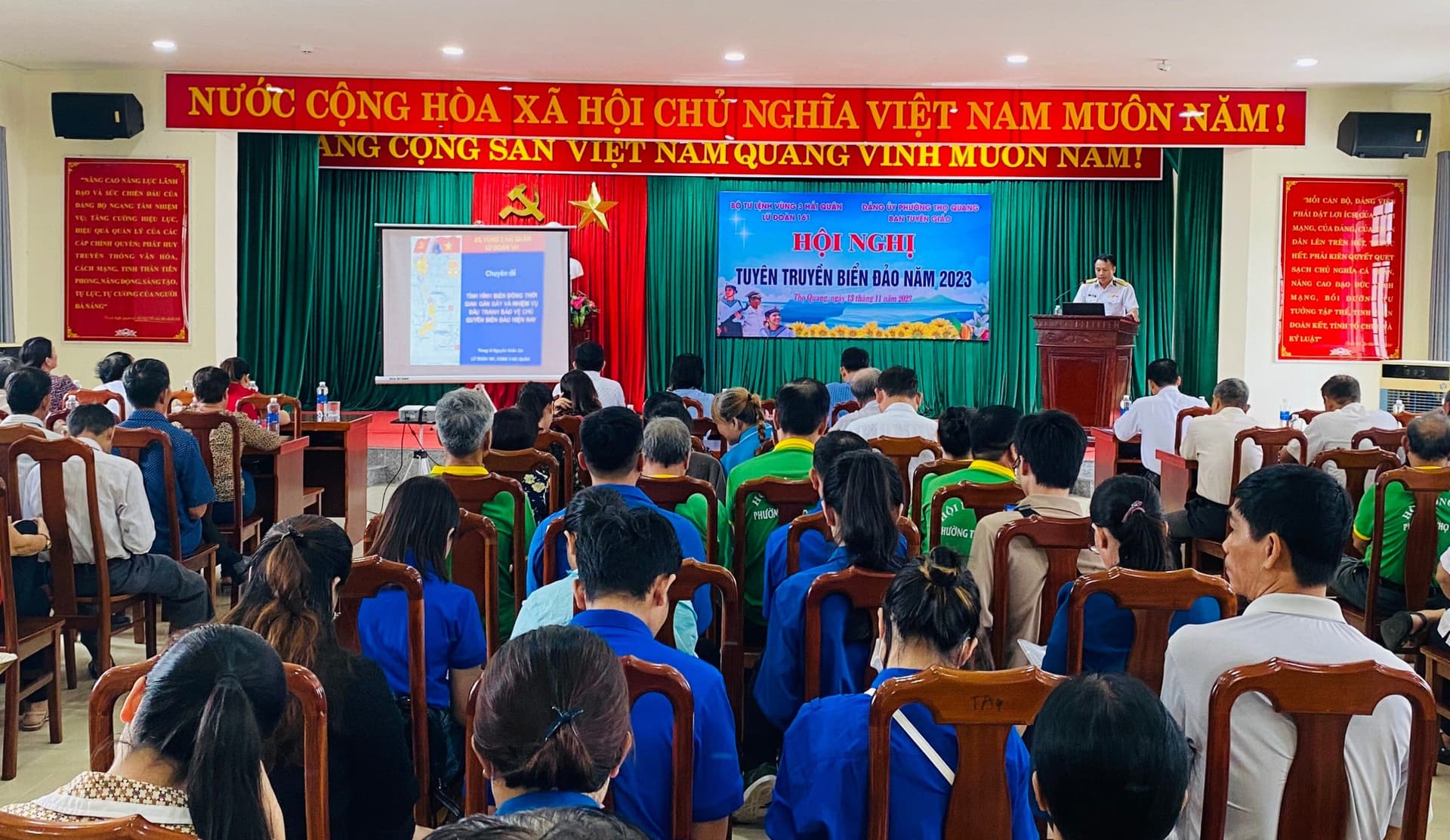 Lữ đoàn 161 thông tin tại Đà Nẵng về tình hình biển, đảo