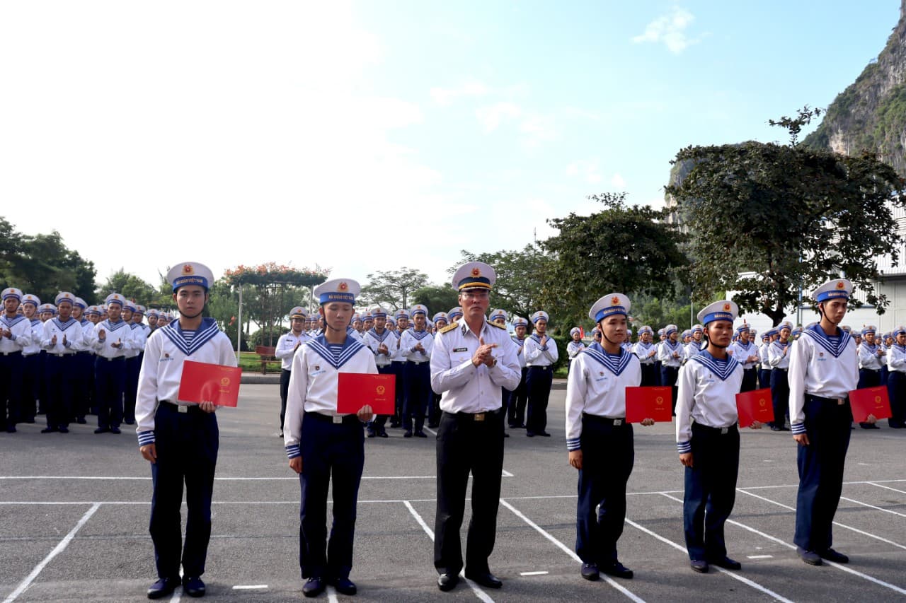 Trung tâm Huấn luyện CMKTNV Vùng 1: Lễ tốt nghiệp các lớp chuyên môn kỹ thuật Khóa 48