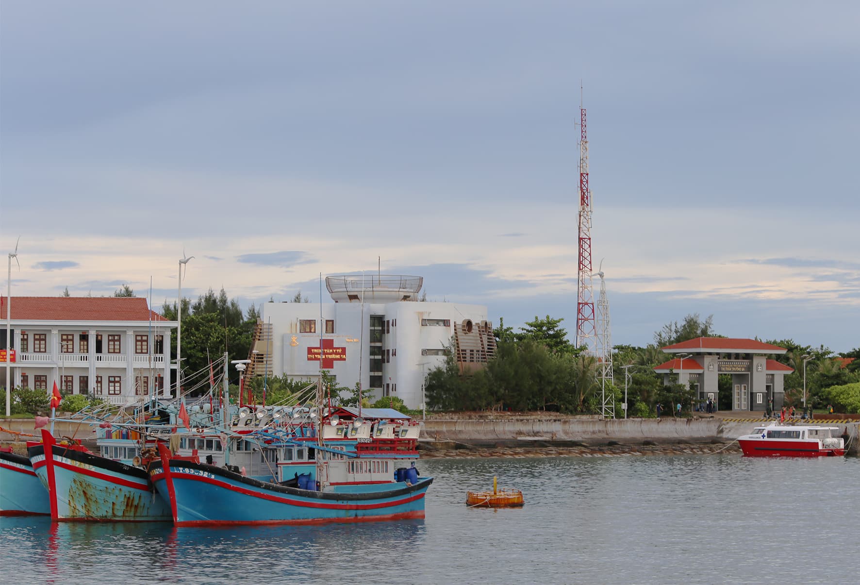 Khánh Hoà đẩy mạnh phát triển kinh tế biển theo hướng bền vững