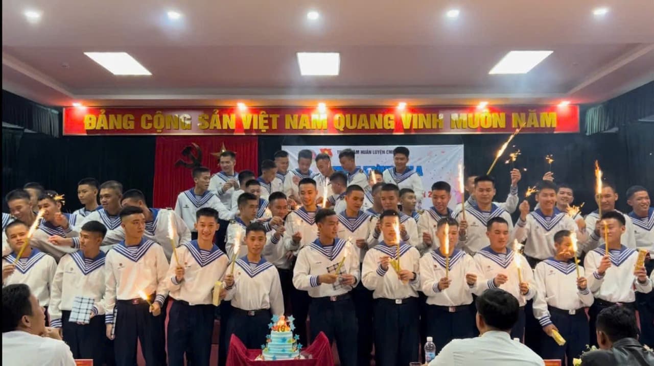 Trung tâm Huấn luyện CMKT-NV Vùng 3 tổ chức Gala “Hành trang người lính”
