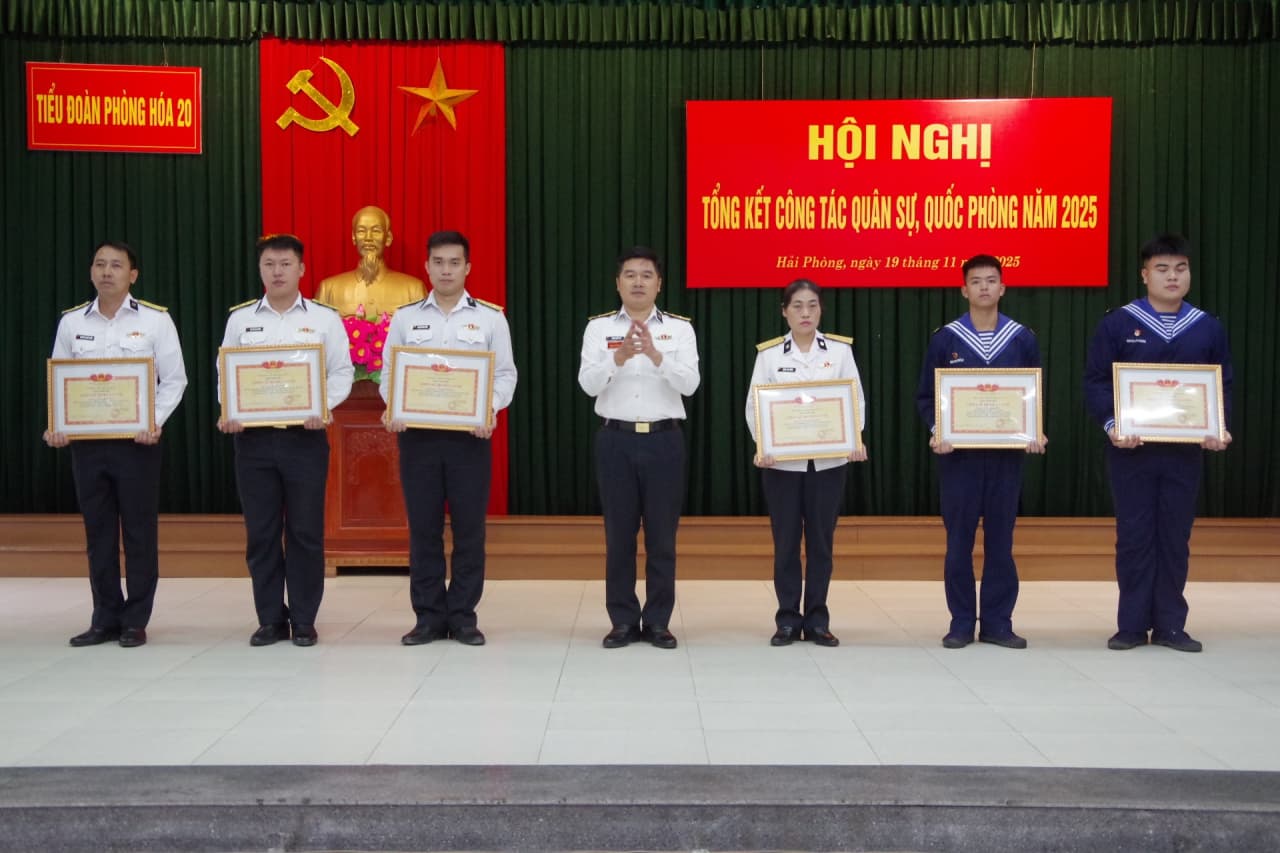 Tiểu đoàn Phòng hoá 20 tổng kết công tác quân sự, quốc phòng