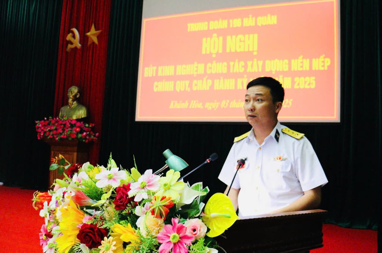 Trung đoàn 196 rút kinh nghiệm xây dựng nền nếp chính quy