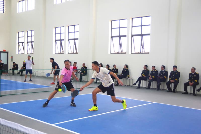 Đoàn Đo đạc biên vẽ hải đồ và nghiên cứu biển khai mạc giải thể thao