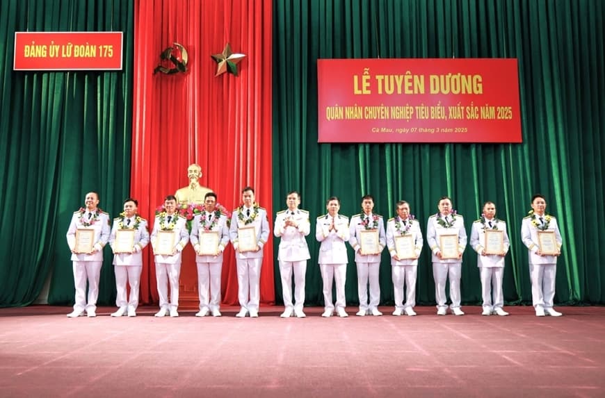 Văn bản mới về tuyển chọn, tuyển dụng quân nhân chuyên nghiệp, công nhân và viên chức quốc phòng