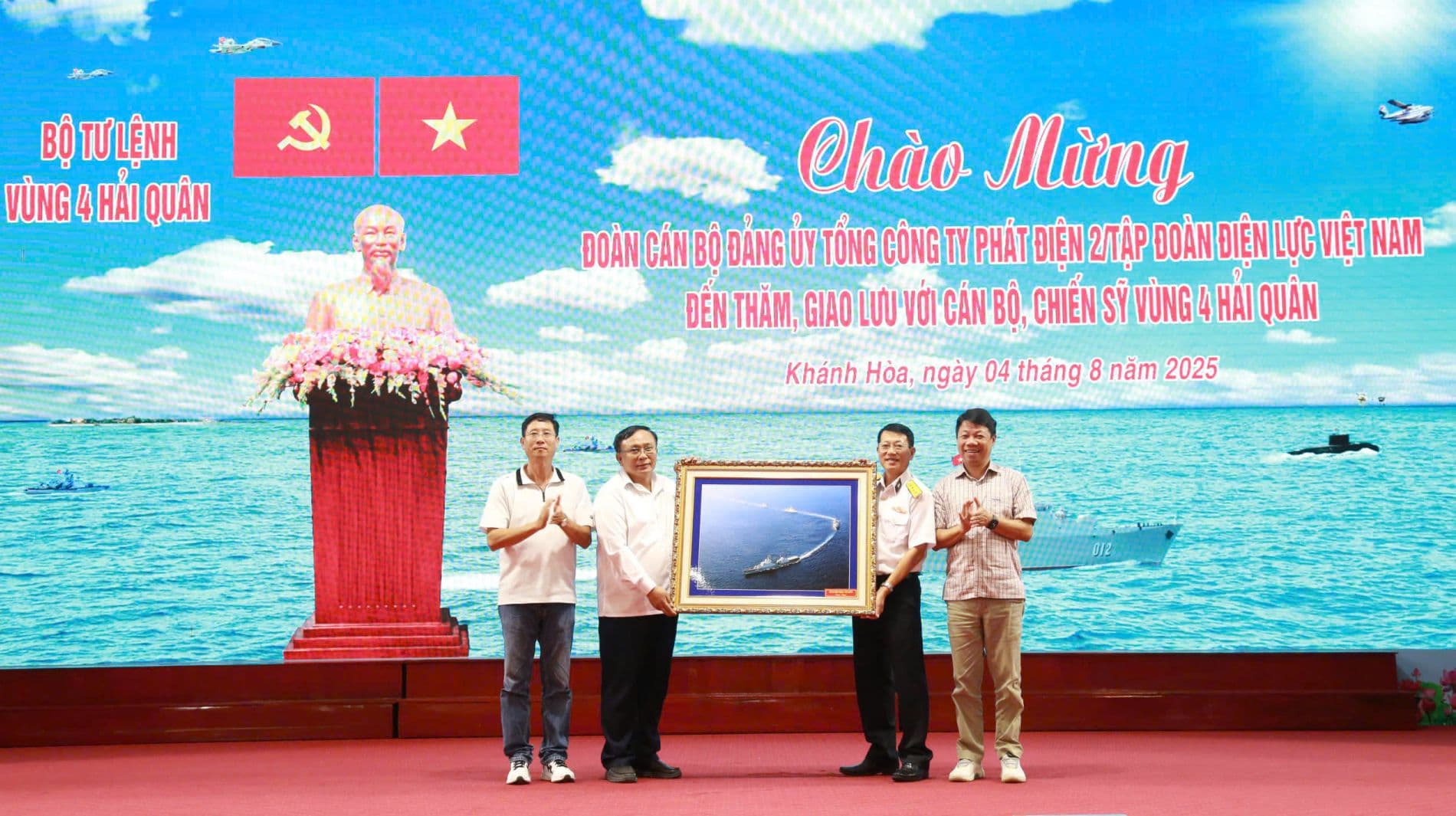 Bộ Tư lệnh Vùng 4 tiếp đón đoàn cán bộ Đảng ủy Tổng công ty Phát điện 2, Tập đoàn Điện lực Việt Nam