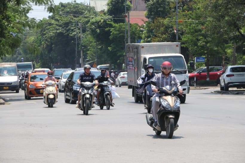 Thời tiết ngày 4/8: Bắc Bộ nắng nóng đặc biệt gay gắt, trên 39 độ C