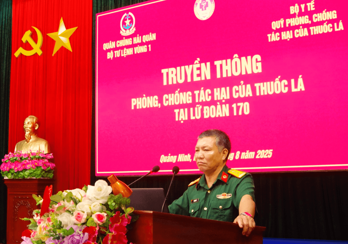 Lữ đoàn 170 Hải quân phối hợp truyền thông phòng, chống tác hại của thuốc lá
