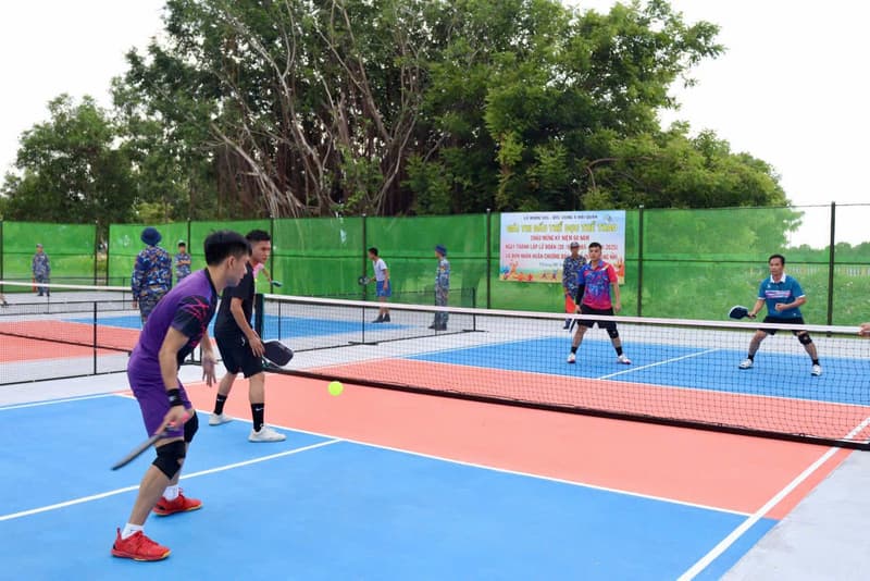 Lữ đoàn 101 tổ chức các hoạt chào mừng kỷ niệm 60 năm Ngày truyền thống