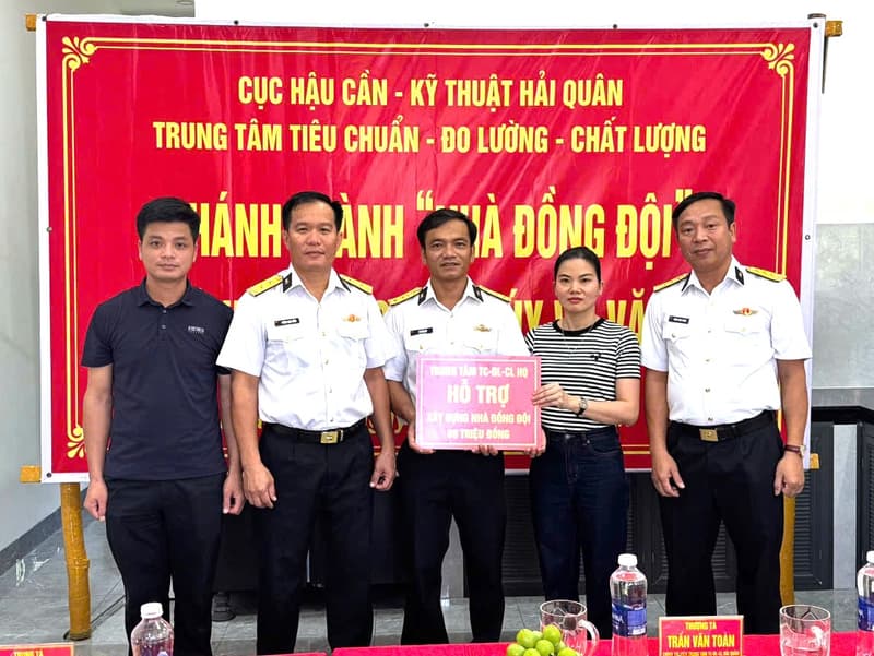 Trung tâm Tiêu chuẩn - Đo lường - Chất lượng bàn giao nhà đồng đội