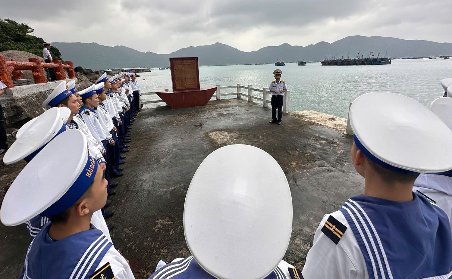 Lữ đoàn 682 giáo dục truyền thống cho chiến sĩ