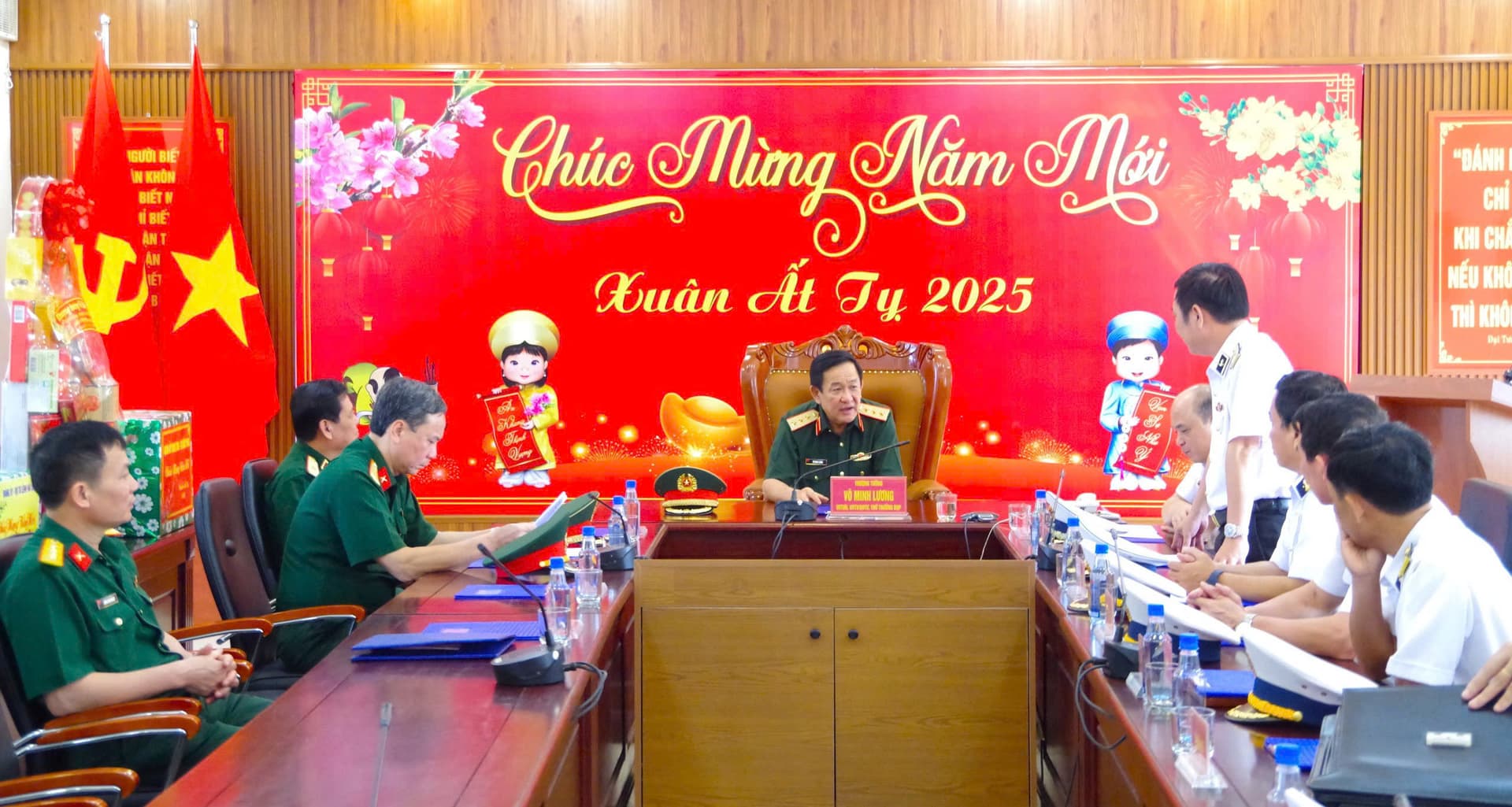 Thượng tướng Võ Minh Lương kiểm tra, chúc tết tại Vùng 2