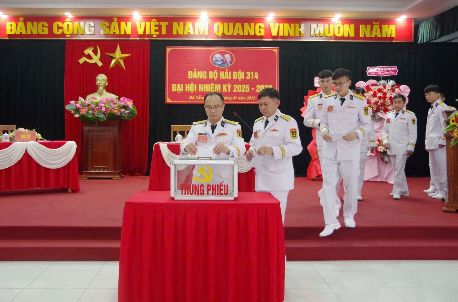 Đại hội Đảng bộ bộ phận làm trước trong Đảng bộ Vùng 3