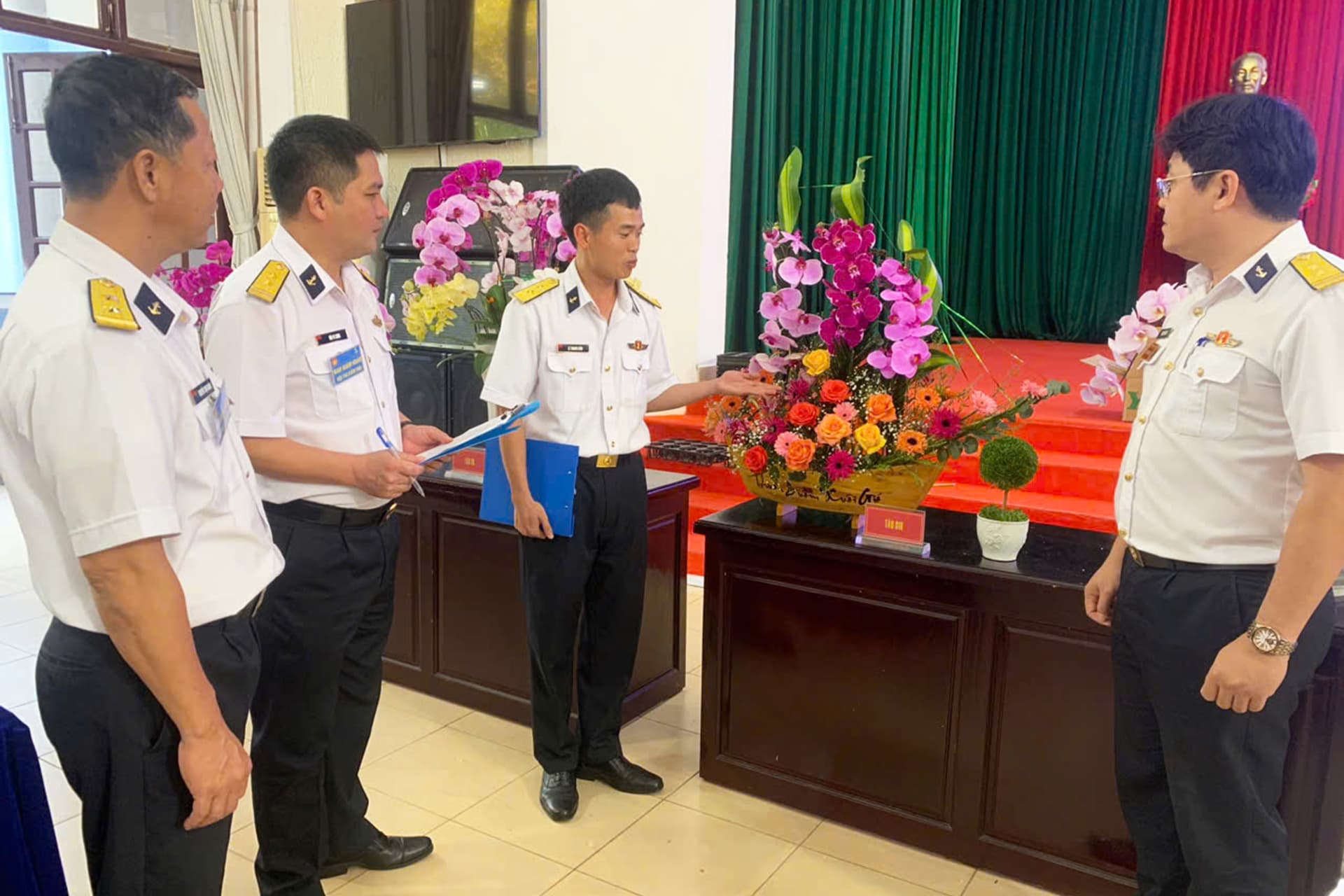 Lữ đoàn 162: Hội thi cắm hoa nghệ thuật